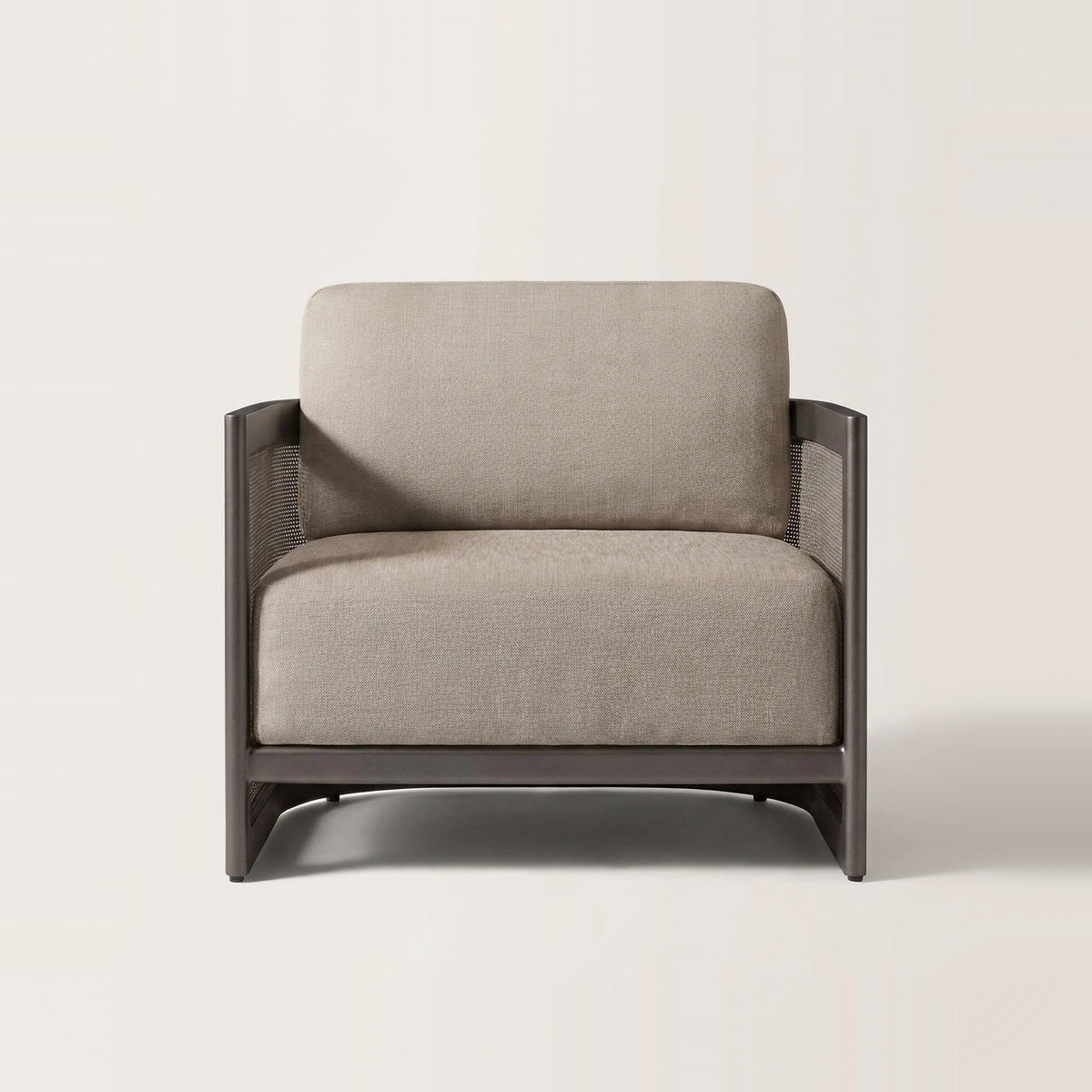 Lento Lounge Chair — front view