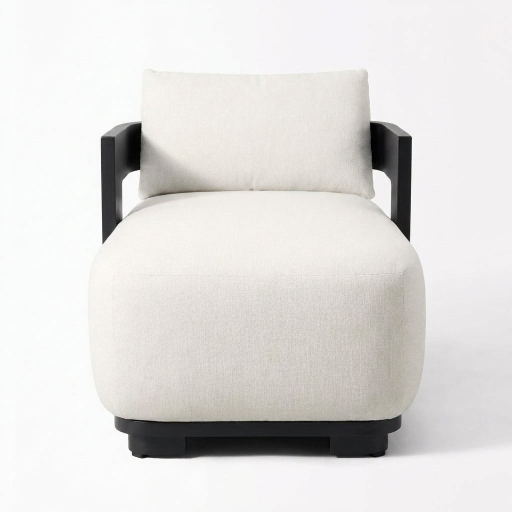 Aris Chaise - front view