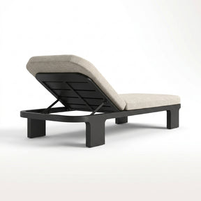 Vanta Sun Lounger — back view